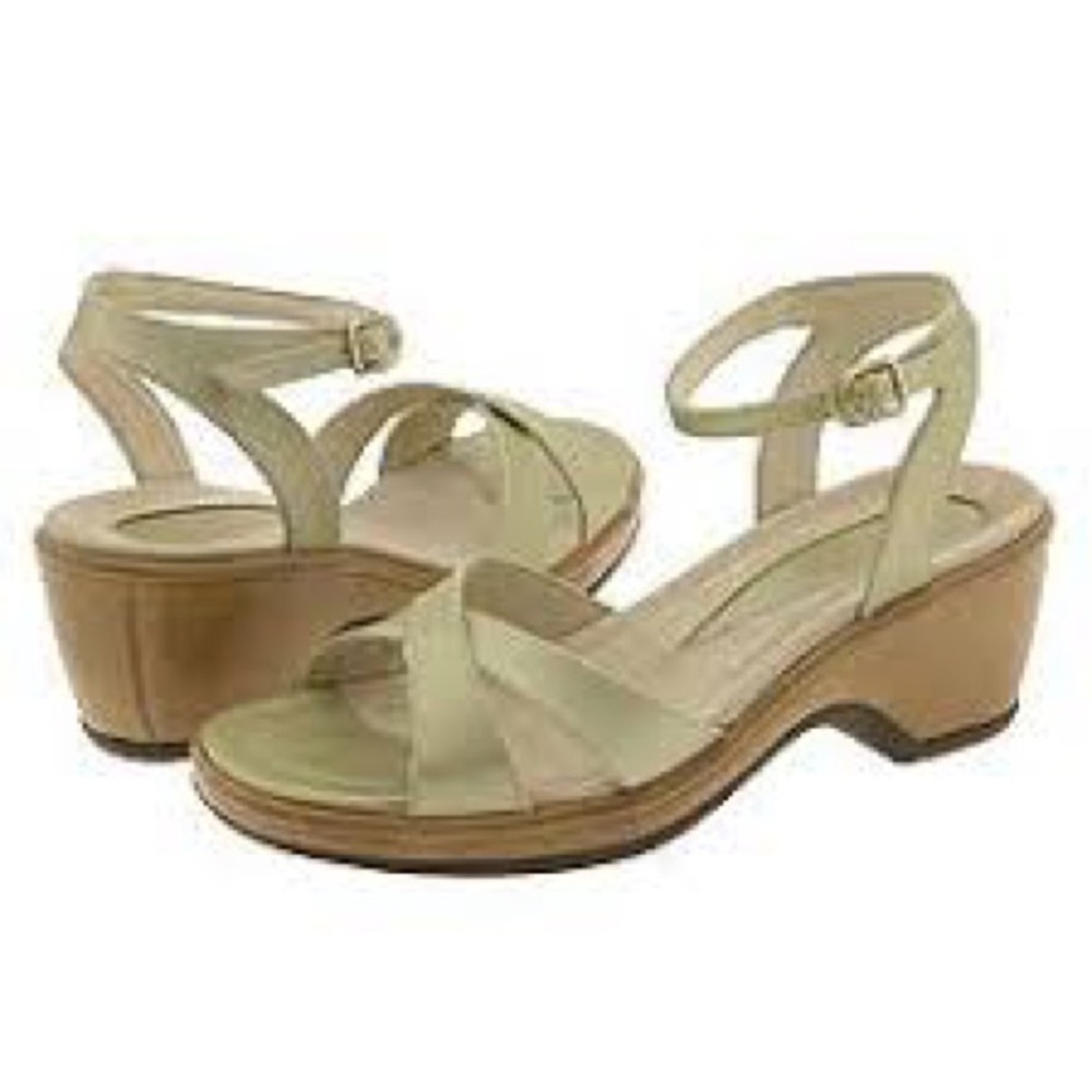 Dansko Arabella cream leather sandals clog strappy‎ women’s size 42